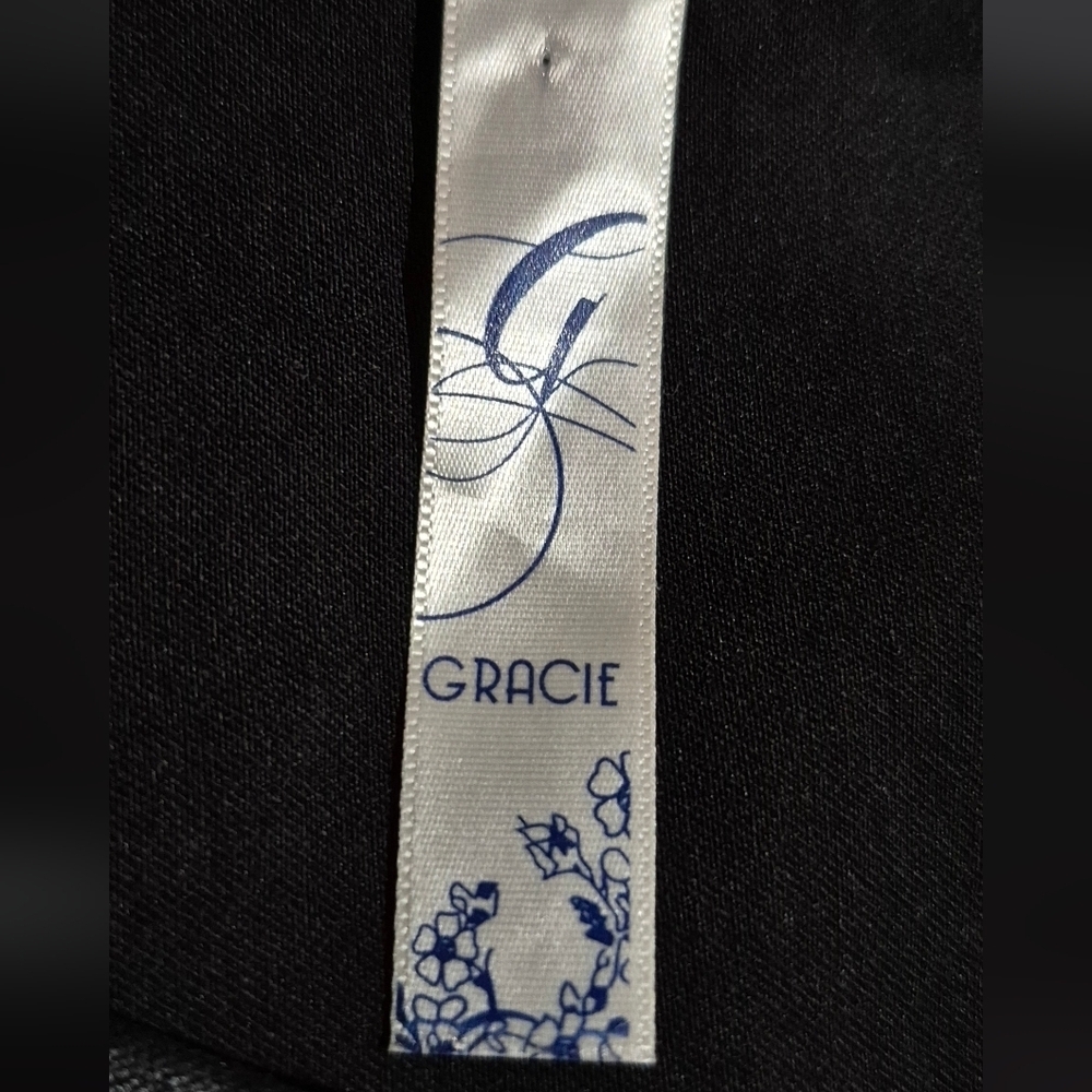 Grace Elegant Black Fabric - Picture 3 of 3